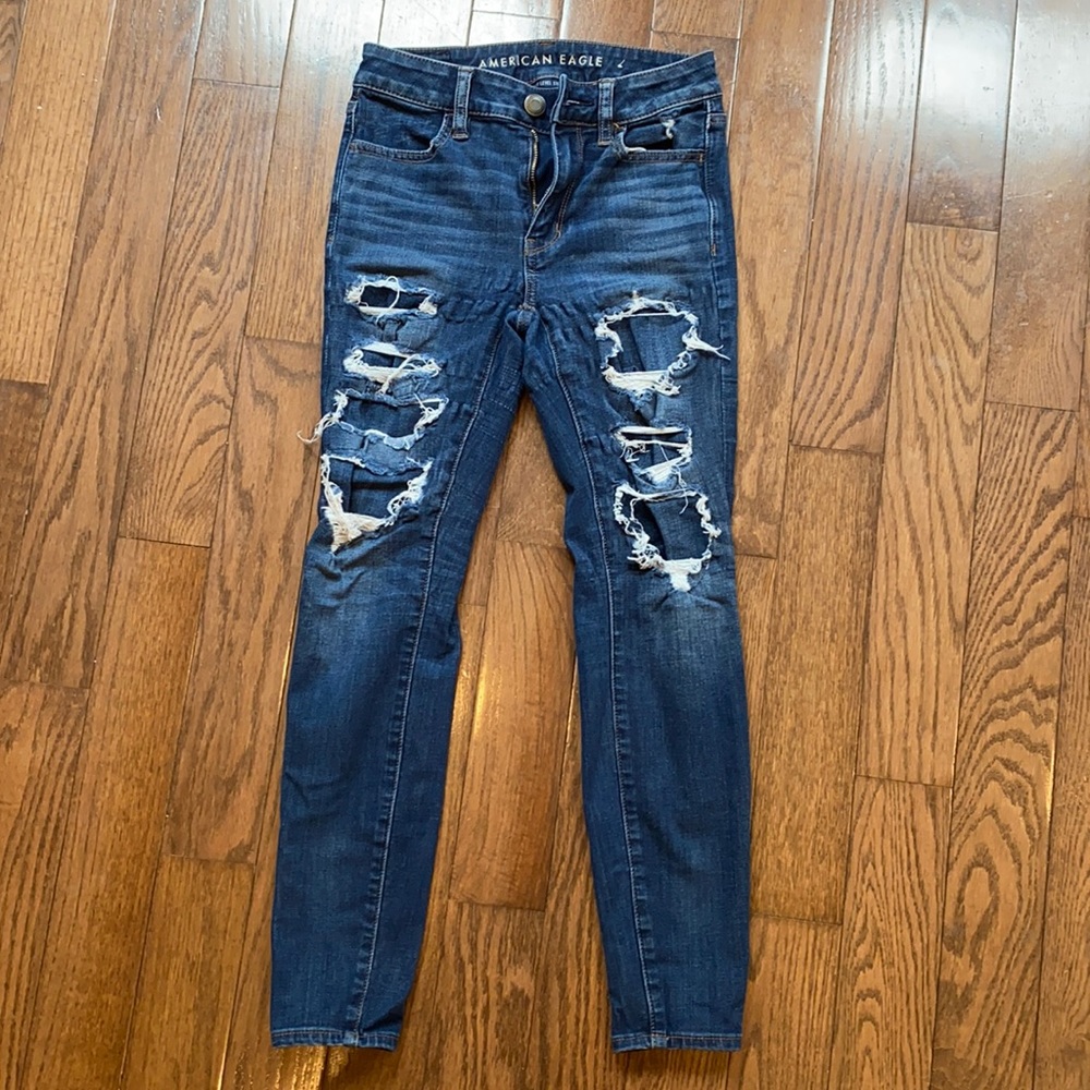 American Eagle size 0 Short patch ripped jeans